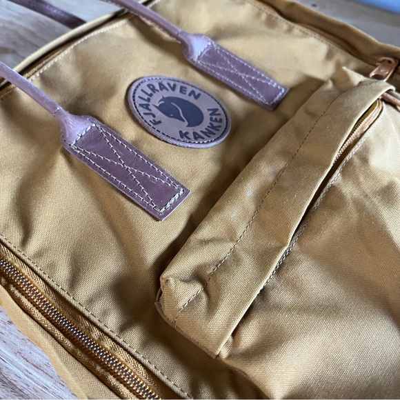 *Sold*Classic Fjällräven Kånken No.2 in Acorn - Picture 8 of 11